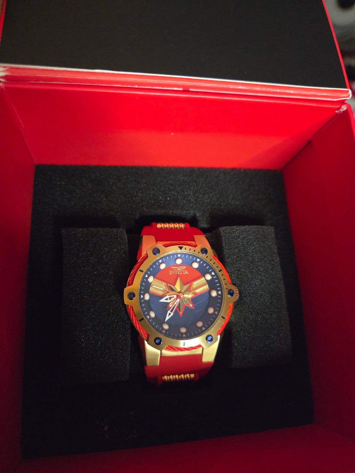 Invicta 29716 Marvel Comics Captain Marvel #1/4000 LE 38mm Womens Watch