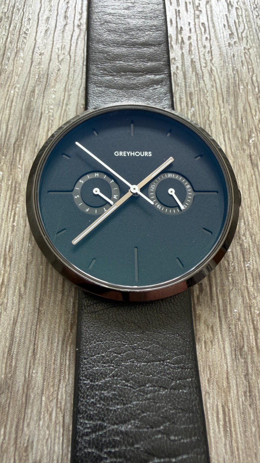 Greyhours Vision Shine Watch Carbon Black Full Set Box & Papers – Rare!