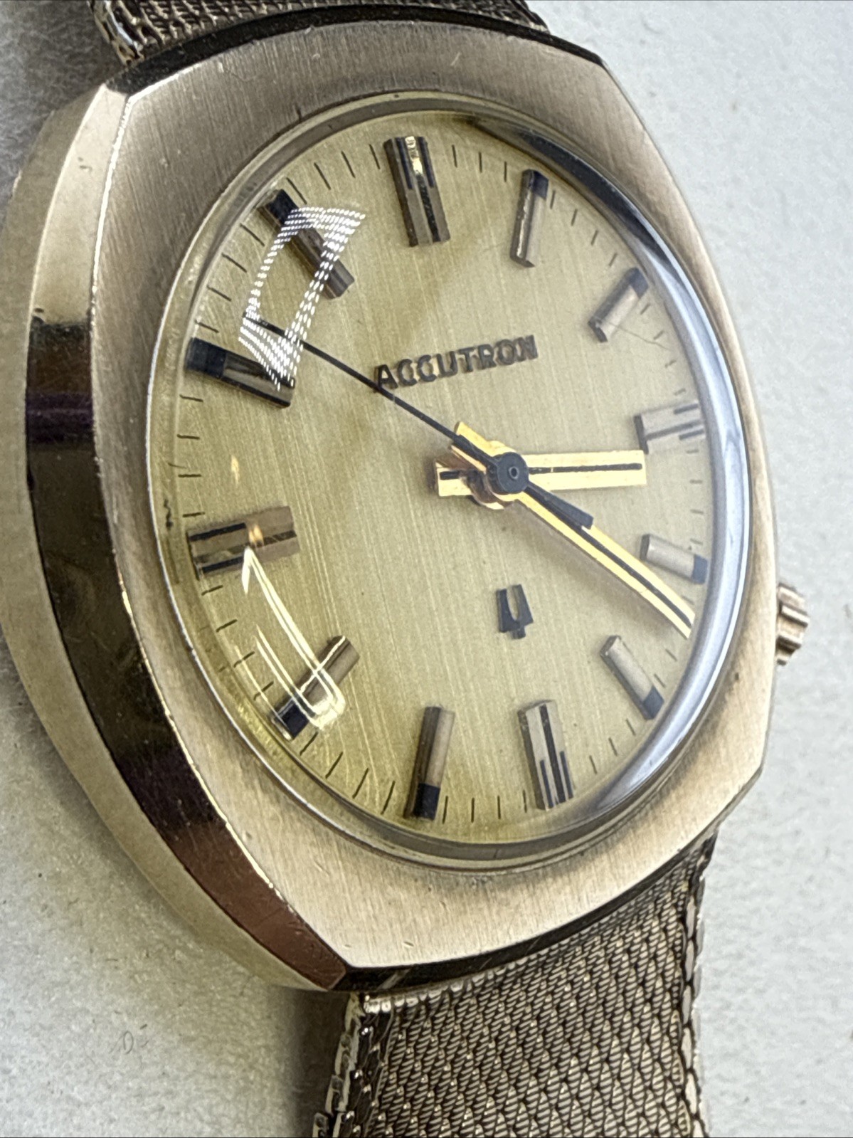 1970s Vintage Bulova Accutron Wood Grain Dial 10k Filled Case Just Serviced