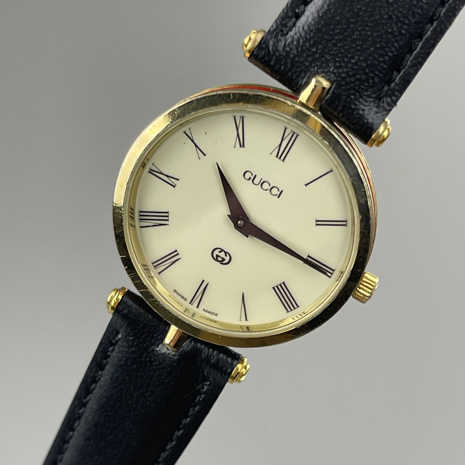 GUCCI Luxury Mens Watch 2000M Gold SS Quartz New Battery New Leather Band