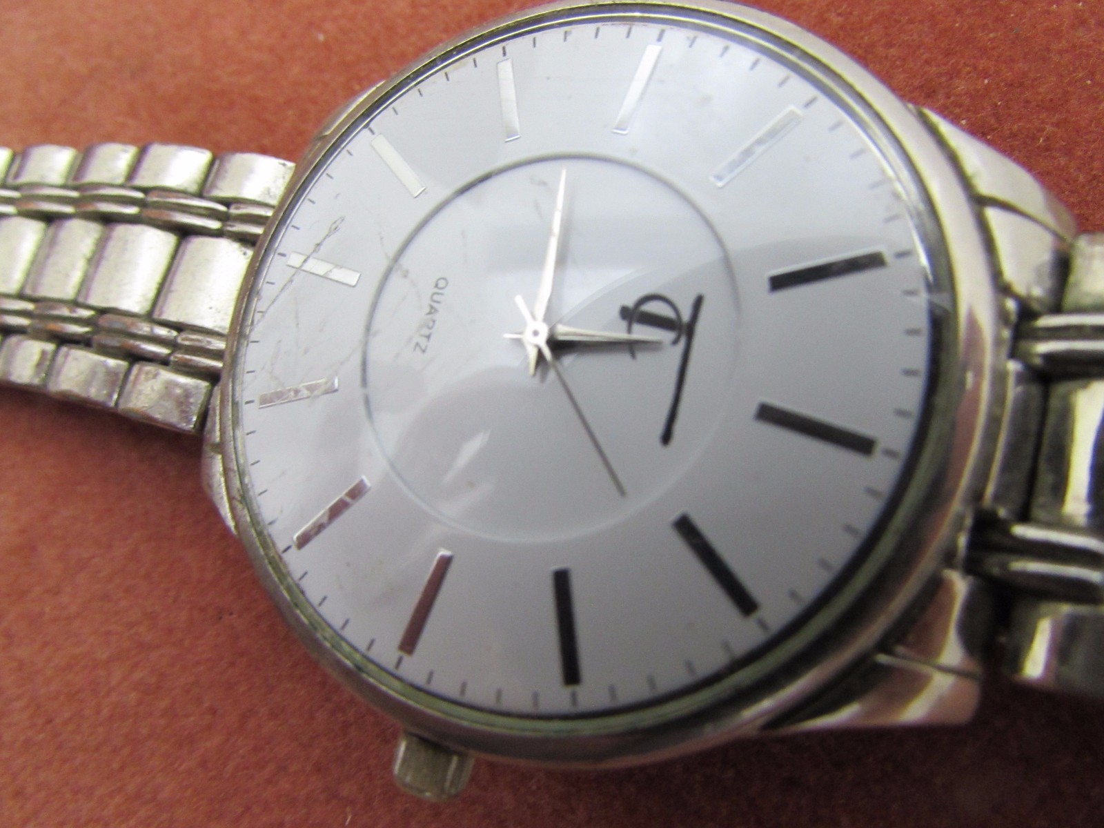 Men’s Time Collection Quartz Wrist Watch 20.5cm Inner Diameter / Wrist Size