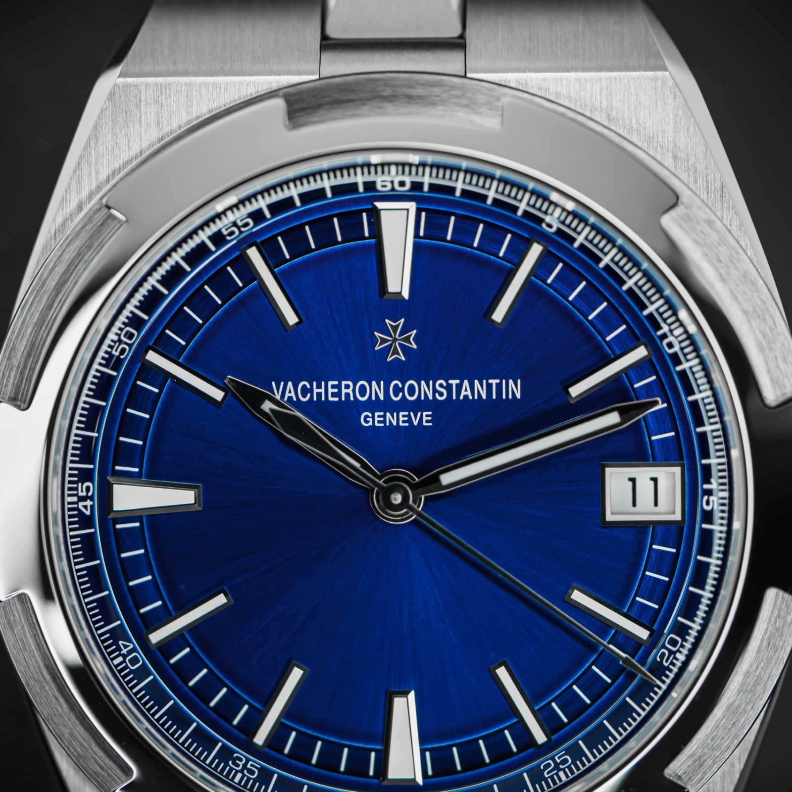 RARE NEW Vacheron Constantin Overseas Blue Dial – 4500V/110A-B128 Box and Papers