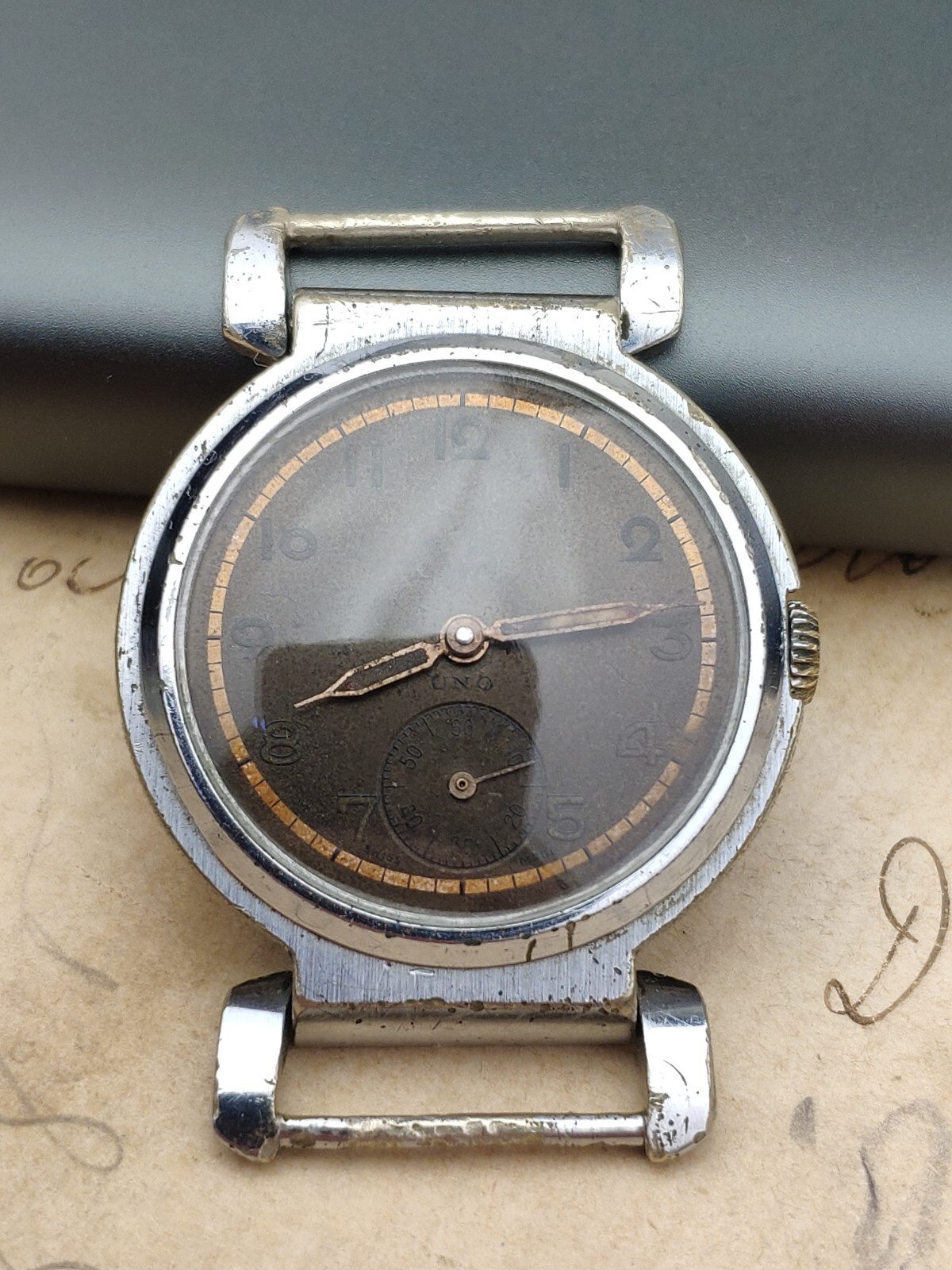 Vintage rare UNO watch. Military style Swiss made 15 Jewels. 31,5mm