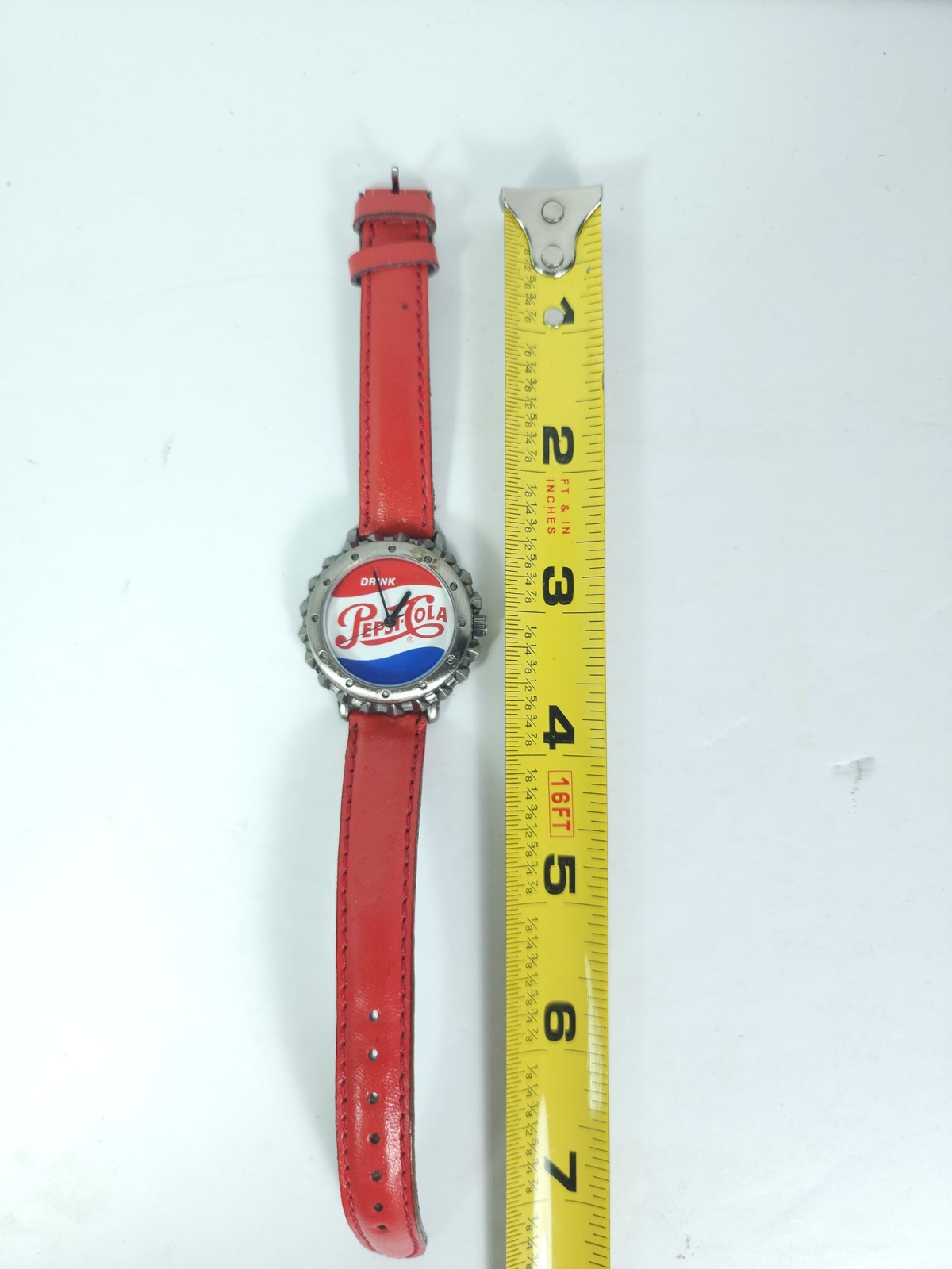 PepsiCola Bottle Cap Quartz Wristwatch Red Leather Strap Japan v102 377 Untested