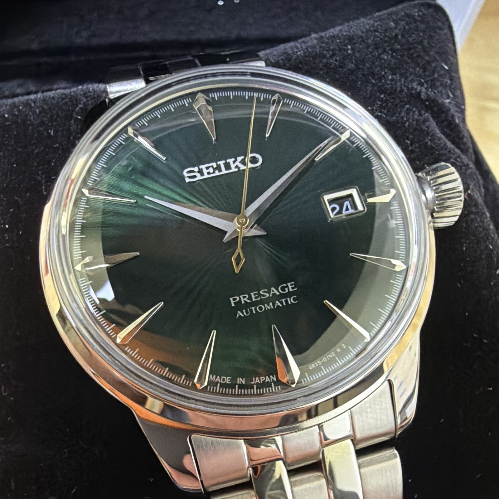 Seiko Presage Automatic Green Sunburst Dial 40mm Date Steel Bracelet w/ Box