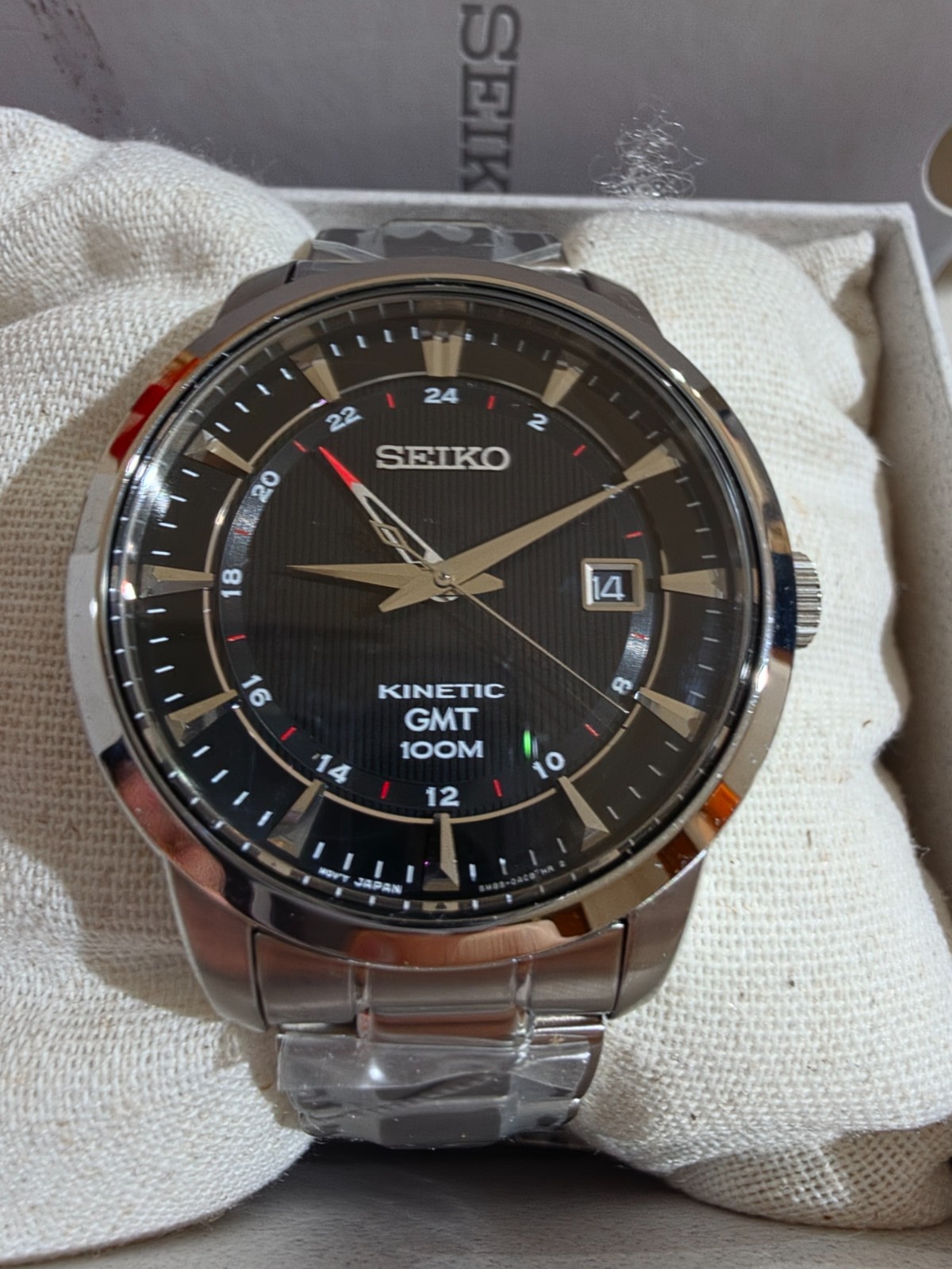 SEIKO Kinetic GMT SUN033P1 Watch 100m Stainless Steel NOS 5M85 Black Dial Date