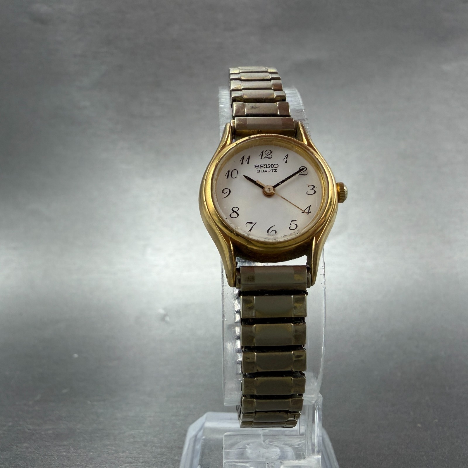 Seiko Watch Women 20mm White Dial Gold Tone Round 1N01-0E19 New Battery VTG