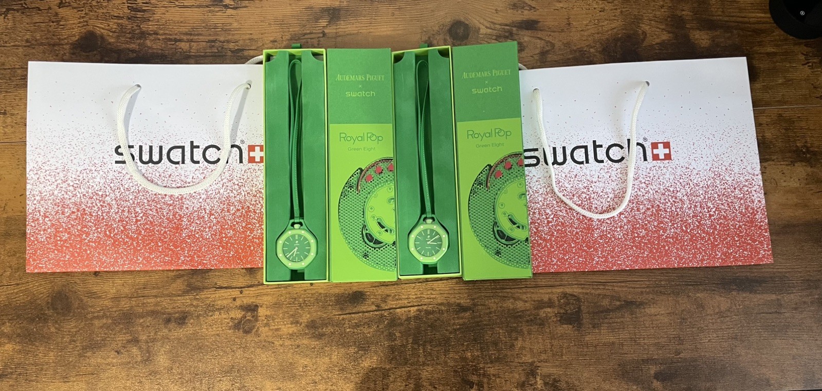 2 AP X SWATCH | ✅GREEN EIGHT | BRAND NEW SEALED | BAG, BOX AND RECEIPT????????✅