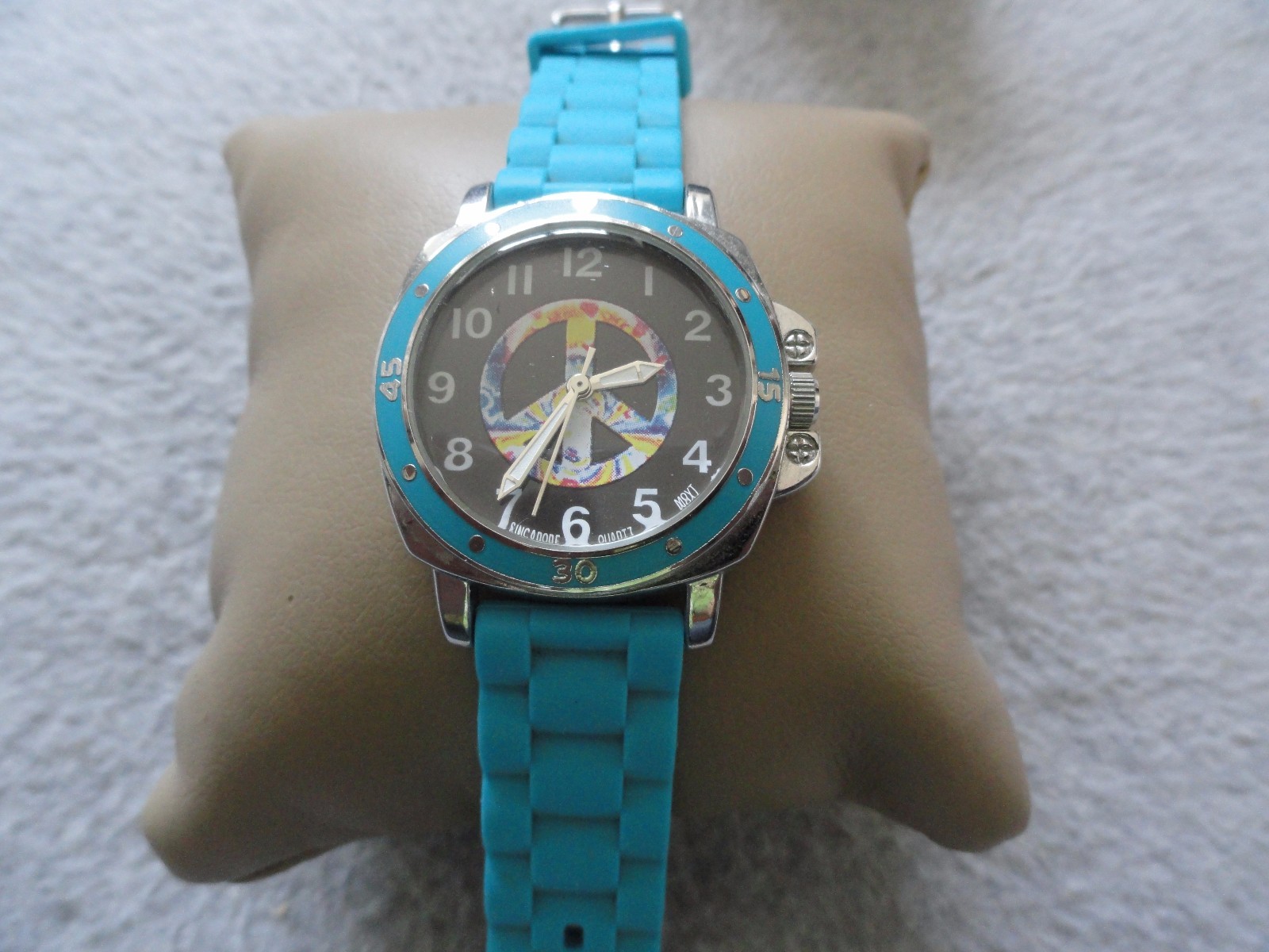 Sophie Quartz Ladies Watch with a Colorful Peace Sign on the dial
