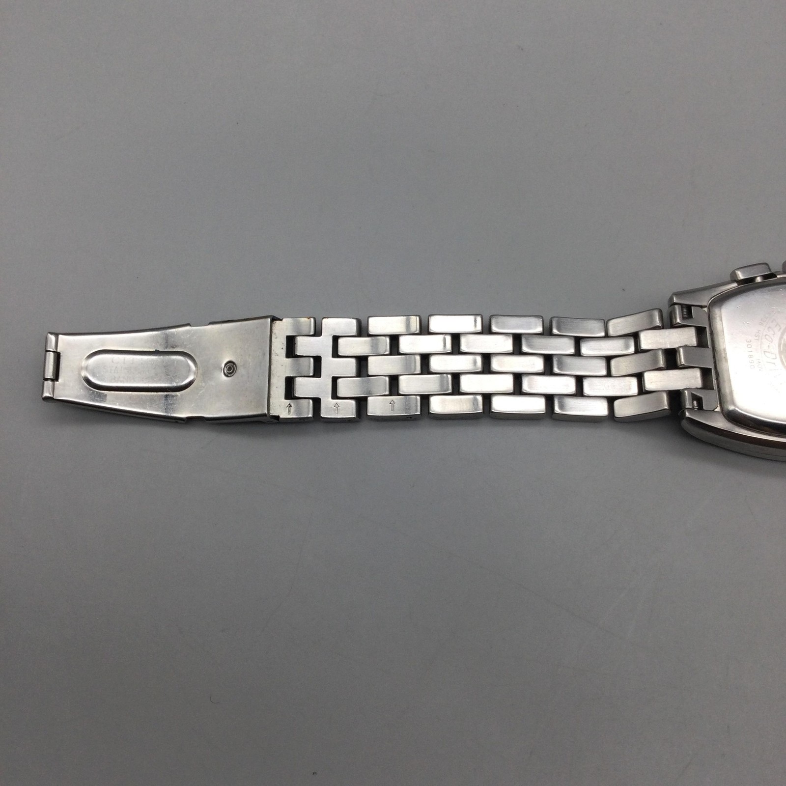 Citizen Eco-Drive Chronograph Mens Watch 32mm Silver Tone Stainless BROKEN BAND