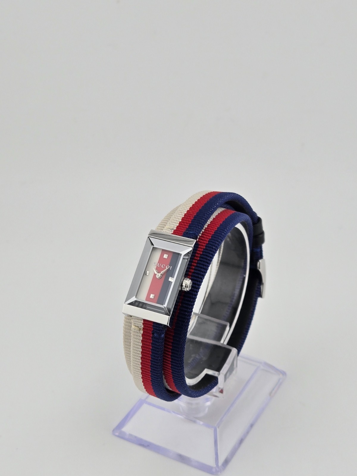 Gucci G-Frame YA147502 Women’s Red White Blue Nylon Strap Watch ⌚