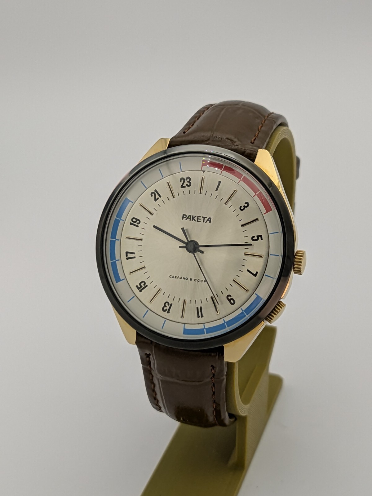RARE Raketa 24 Hours USSR Soviet wristwatch Arctic Antarctica Polar Mechanical