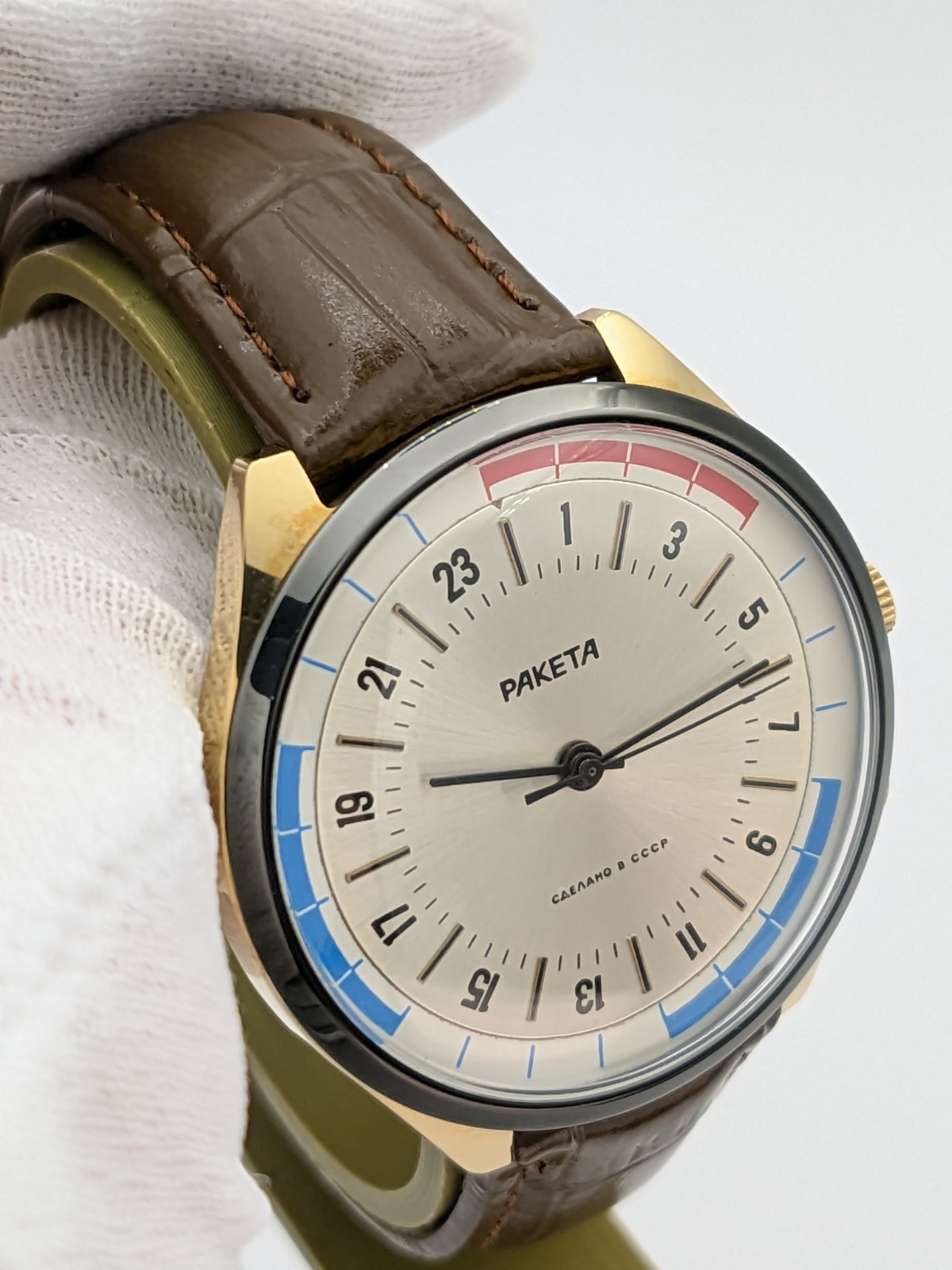 RARE Raketa 24 Hours USSR Soviet wristwatch Arctic Antarctica Polar Mechanical