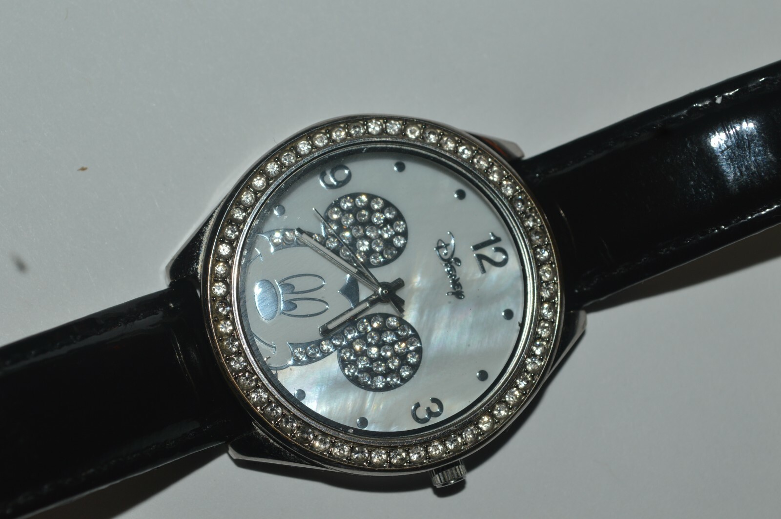 Mickey Mouse Quartz Watch Accutime Avon 40mm Mother Of Pearl Jeweled Bezel