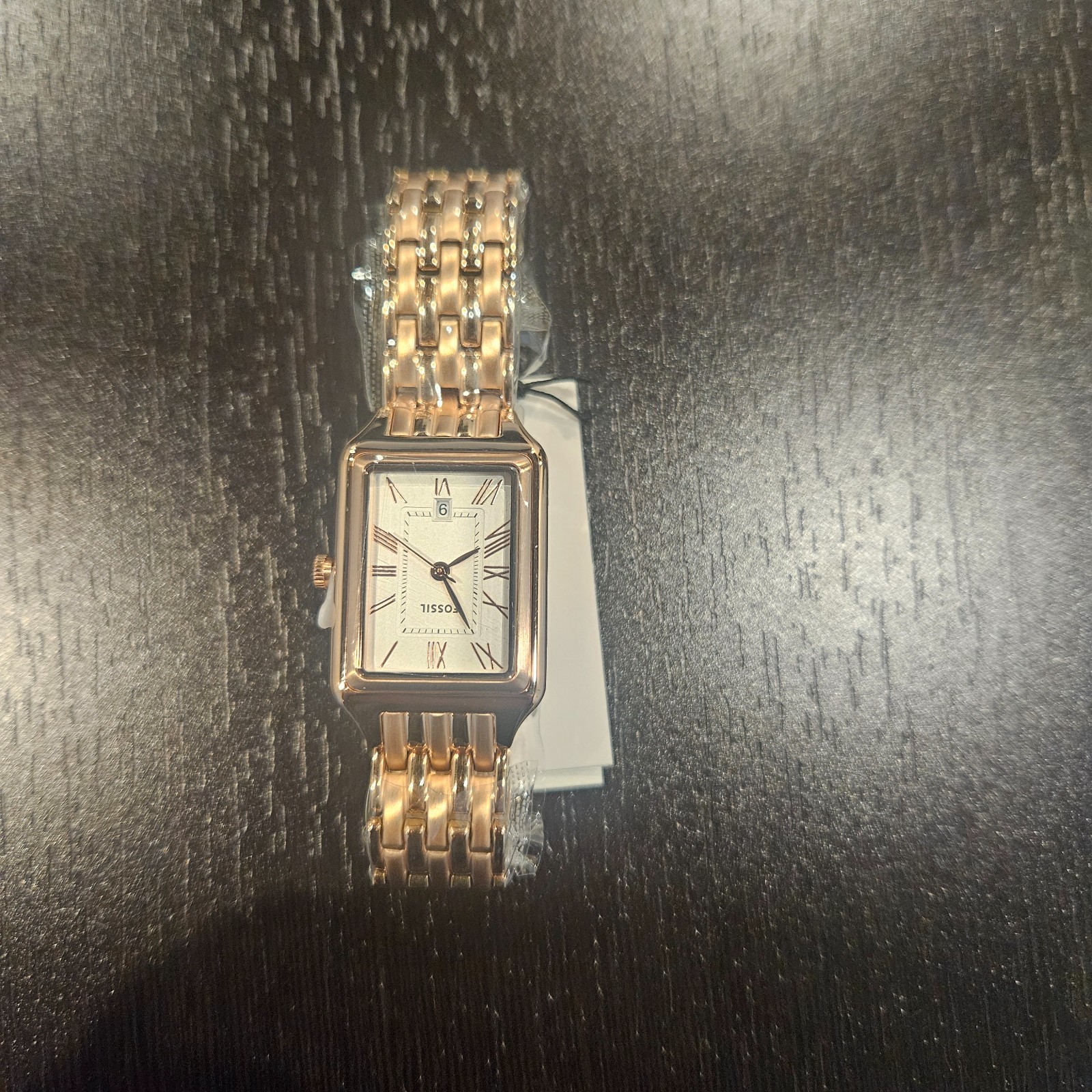 Fossil – Women’s Raquel Quartz Watch, Stainless Steel, Rose Gold/White