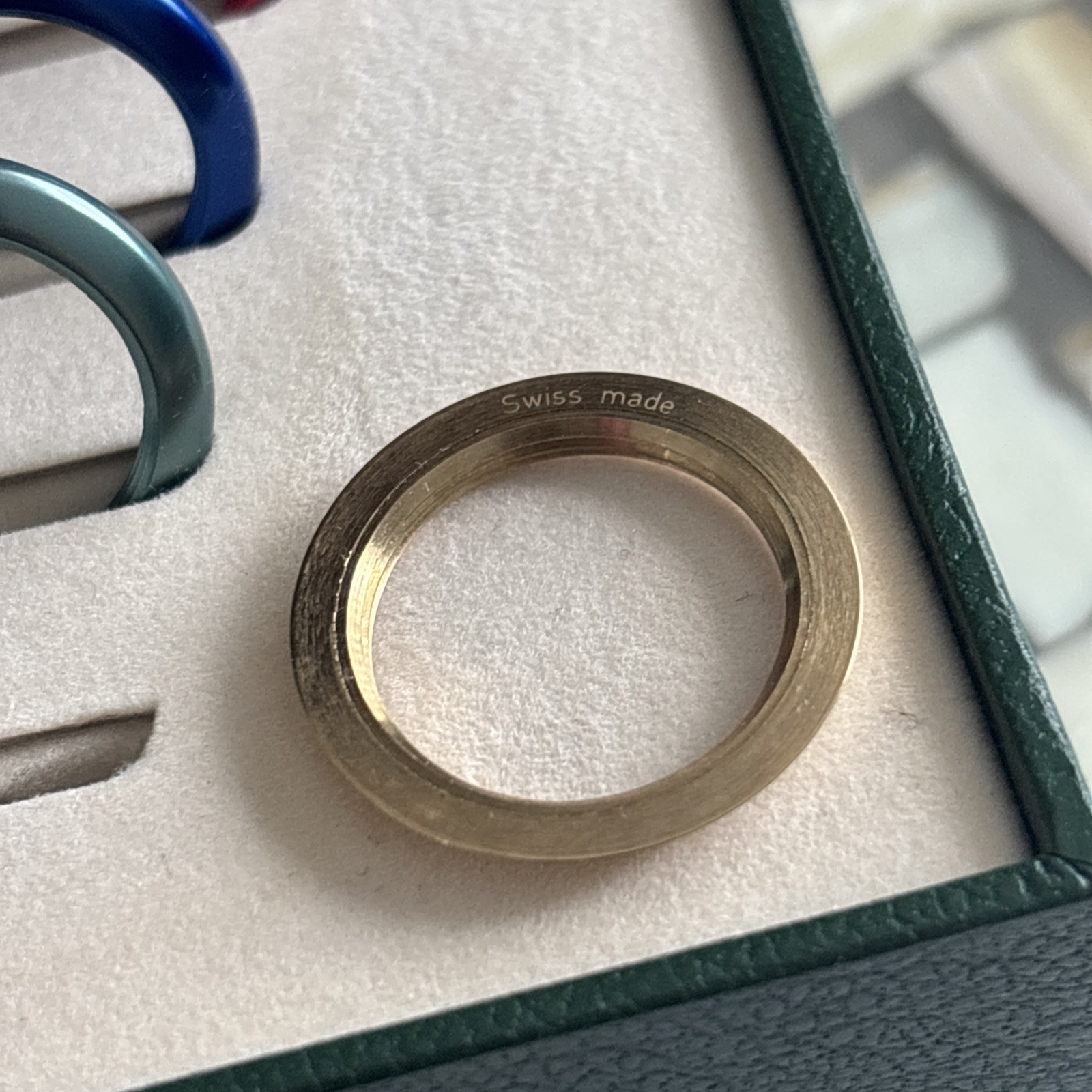 Brand New with Box Gucci Jewel Bezel SET – Gucci Bezel Watch 1100L and 11/12