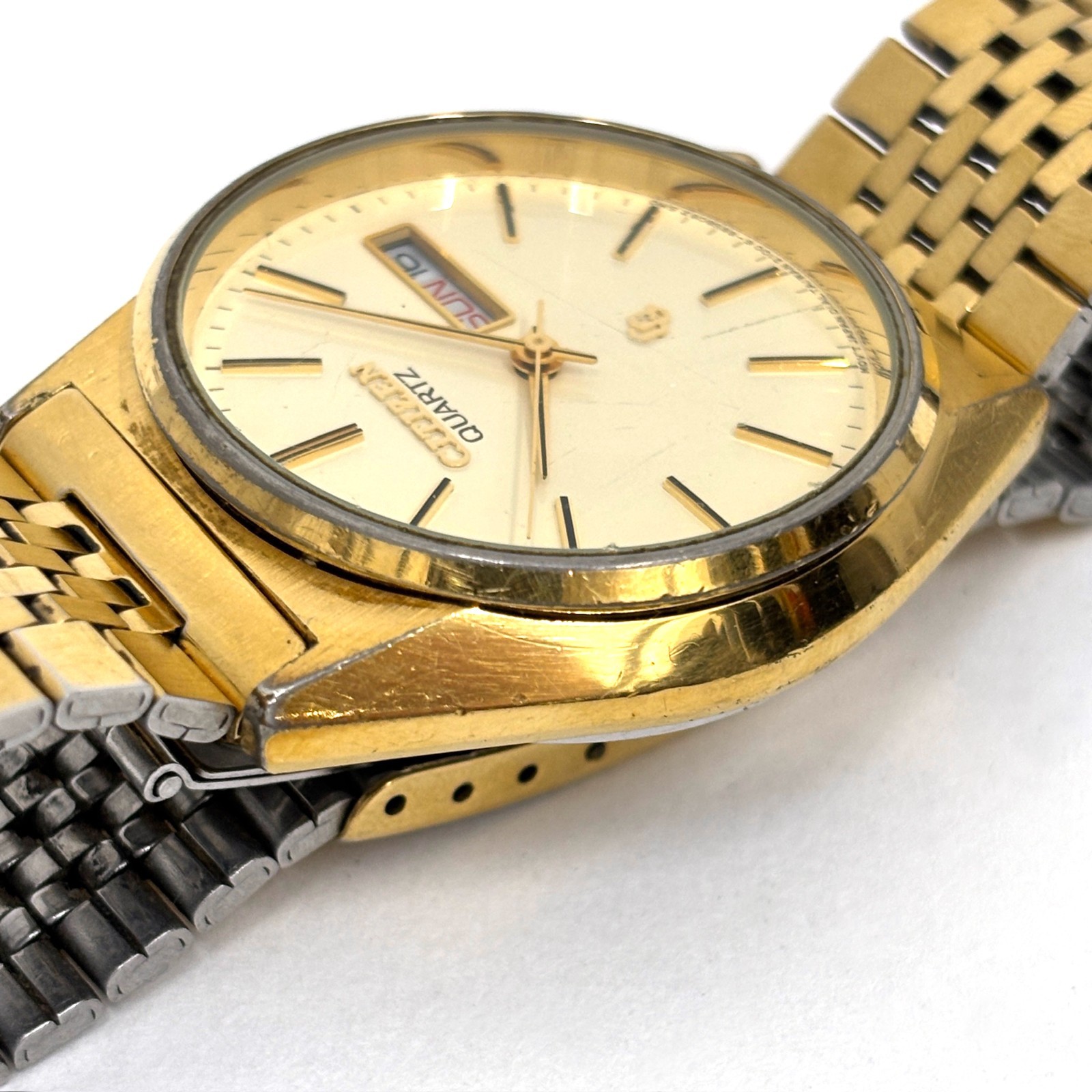 Vintage 1985 Citizen Quartz Gold Tone Day Date Watch Orig Bracelet New Battery