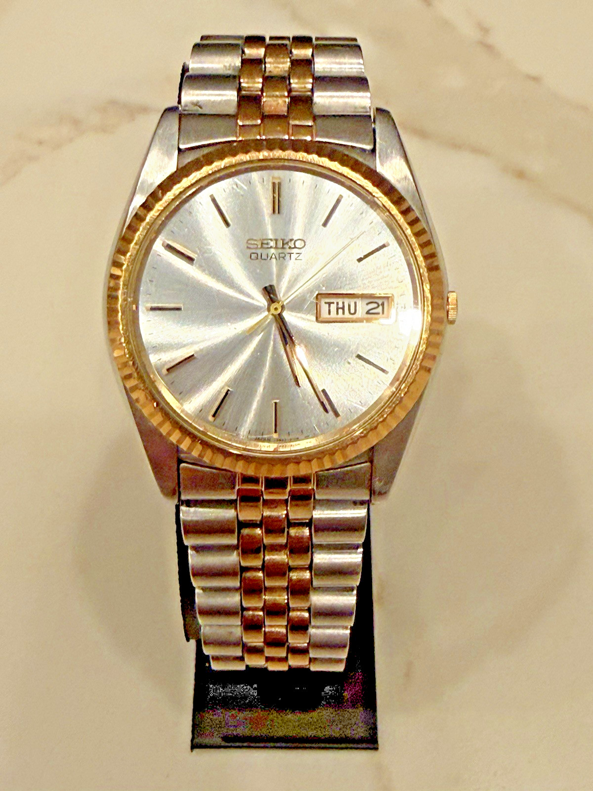 Seiko Vintage Men 7N43-8111 Dress Jubilee Day Date 2Tone Quartz Watch Near MINT!