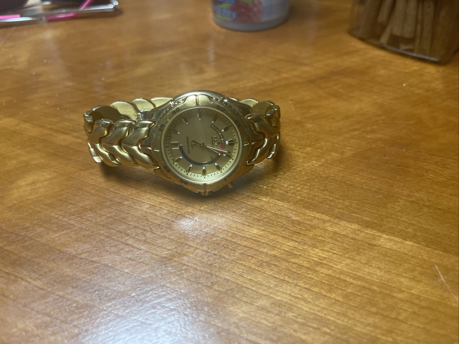 Seiko Kinetic Sports 100 Men’s Wristwatch Gold Stainless Steel – Functional