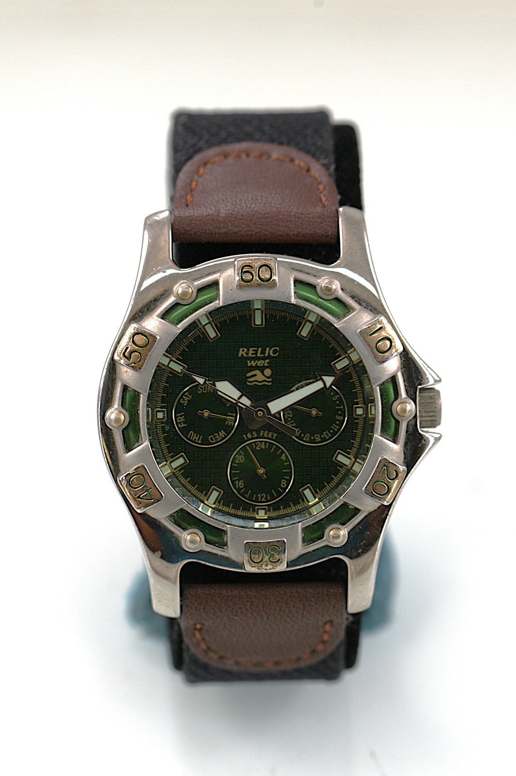 Relic Wet Watch Men Silver Gold Stainless Brown Leather 50 Day Date Green Quartz