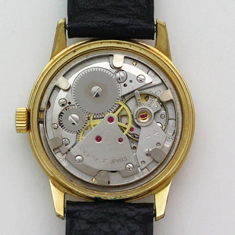 Belair 1318 cal. 7420 (INT) 33mm Two-Tone Manual Wristwatch ca. 1970’s