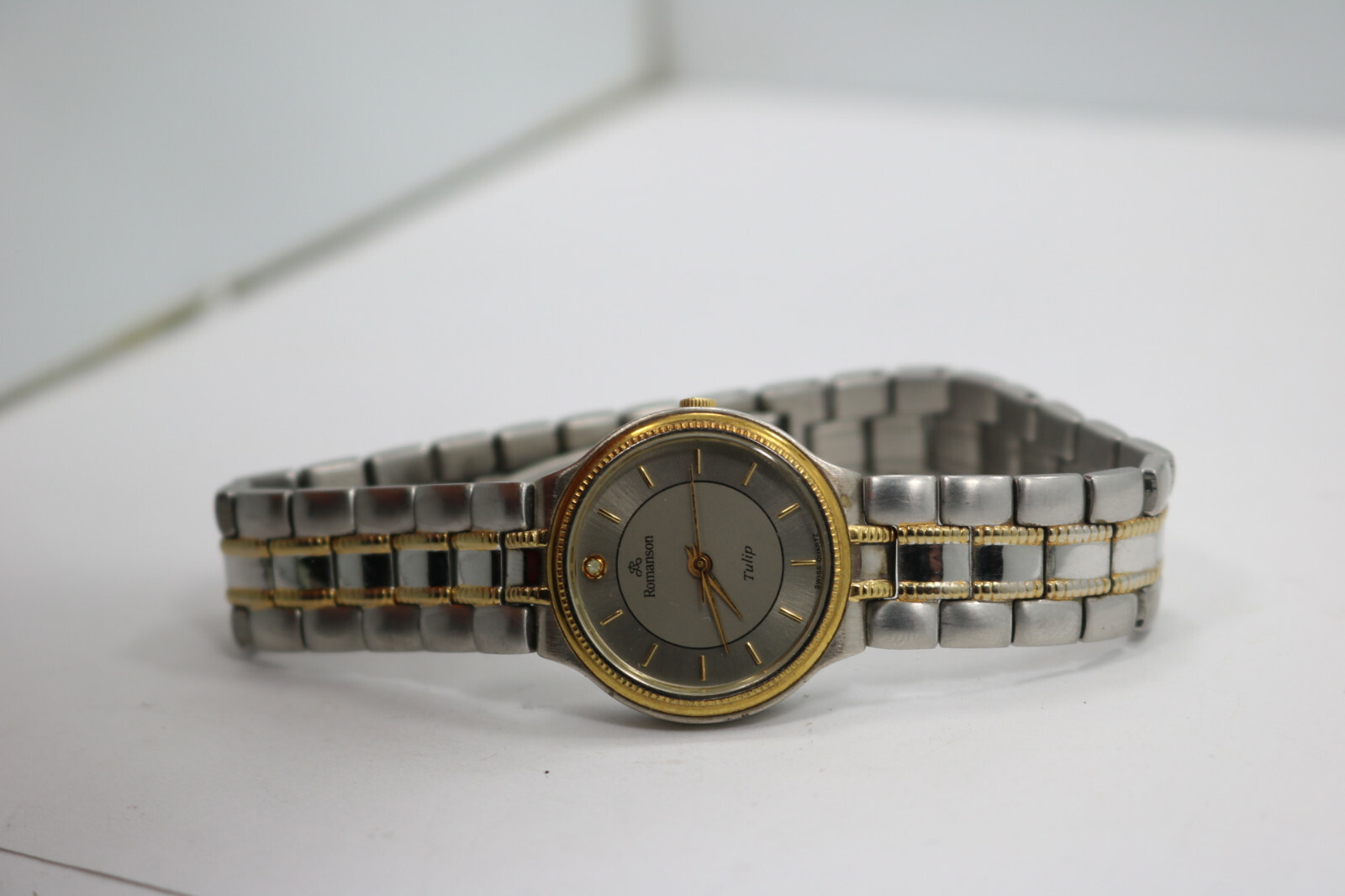 Womens Romanson Swiss Quartz Tulip Watch 18k Crown Sapphire Glass New Battery