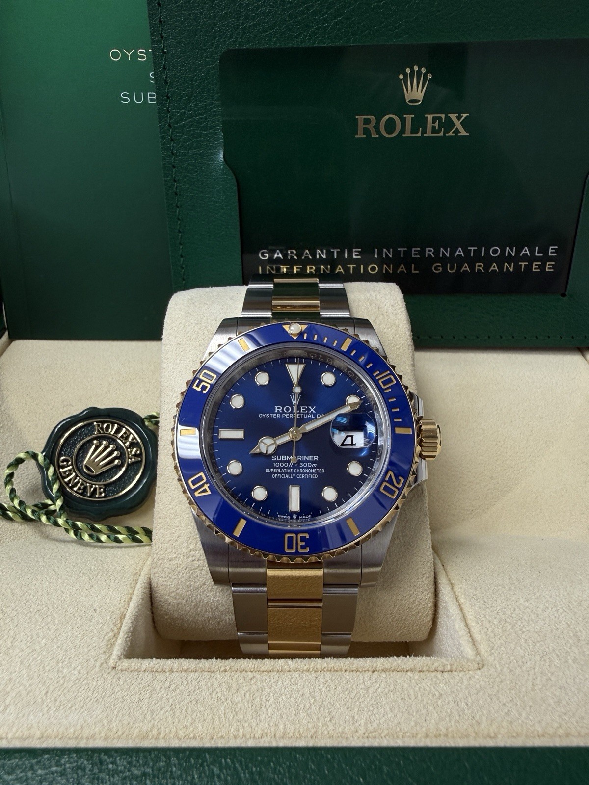 2023 Rolex Submariner 126613LB BLUESY! FULL SET! GREAT CONDITION! FULL LINKS!