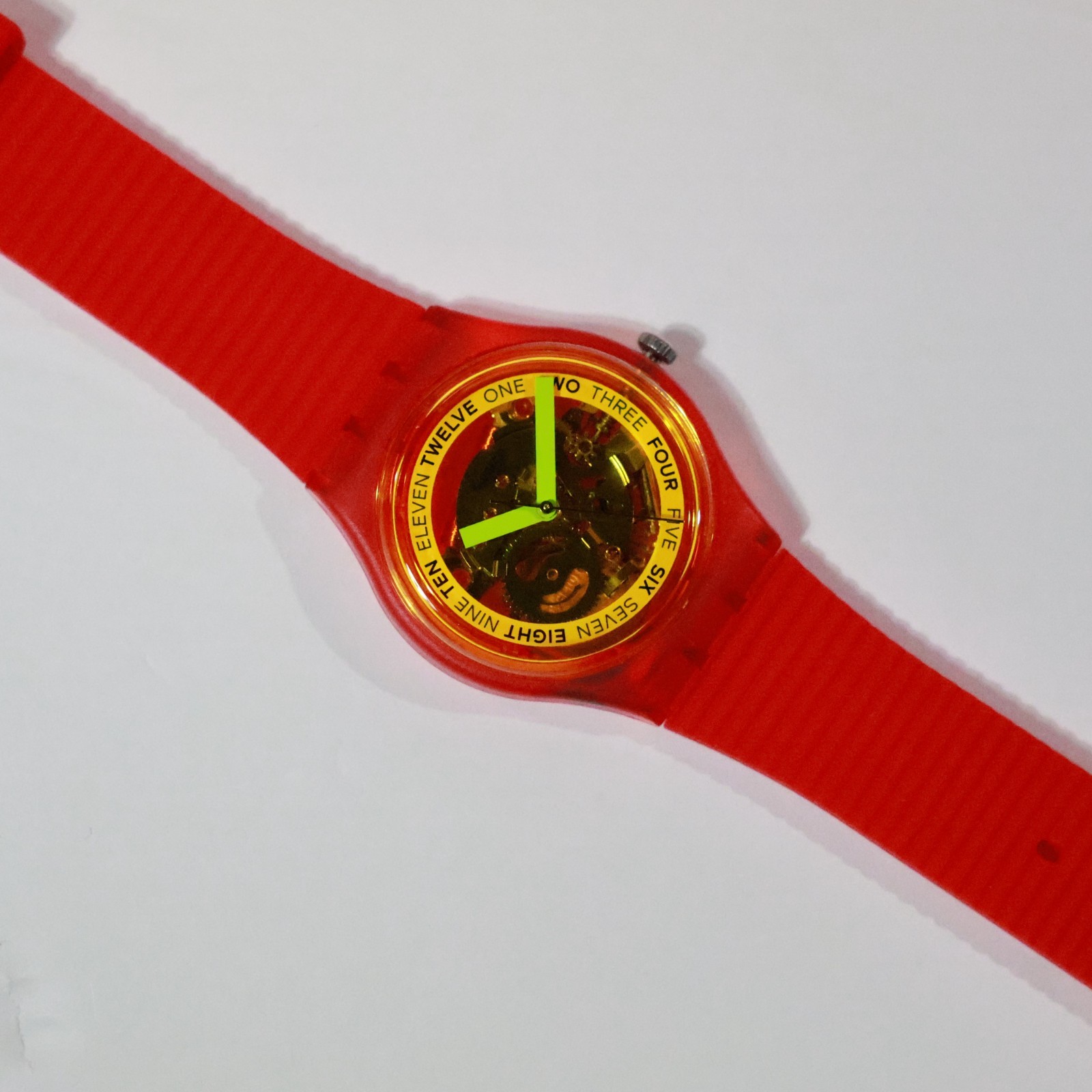 Swatch Swiss Made Retro Rosso GR185 34MM Red Fluo Yellow Screen Silicone Watch