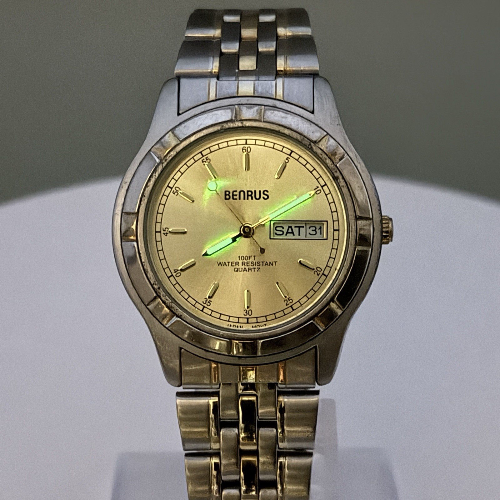Benrus Two-Tone Quartz Watch Radial Sunburst Gold Dial Day Date 36mm Vintage