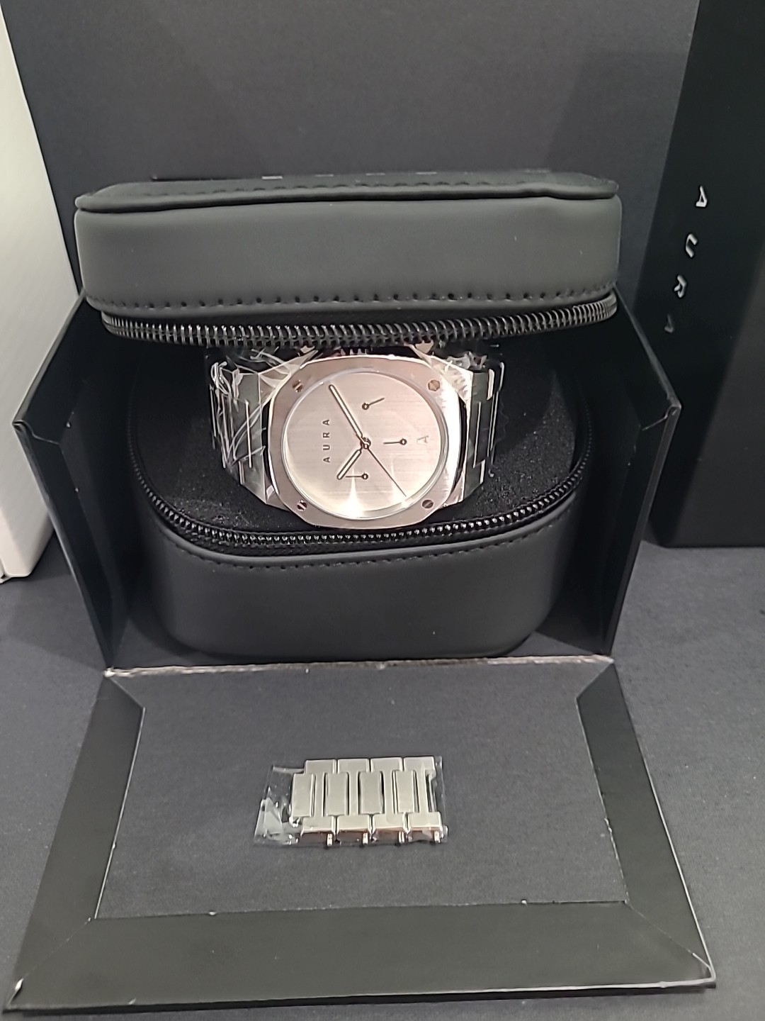 AURA 1023 Chronograph: Steel 40mm