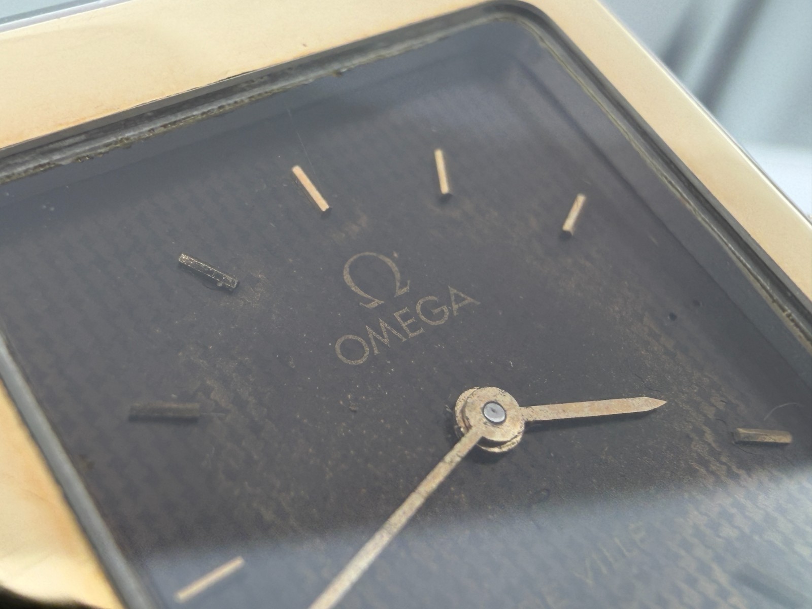 Vintage OMEGA De Ville Tank 511.0512 Steel & Gold Cal Ω 625 Manual Wind – 27 mm