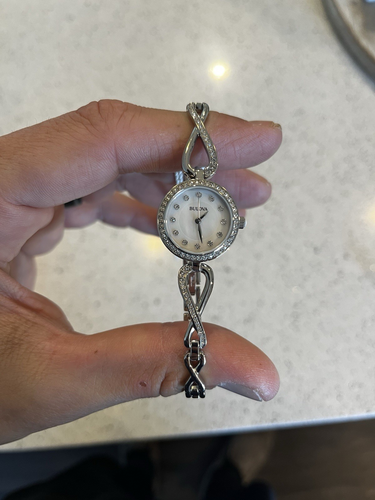 Bulova Crystals Women’s Quartz Silver Metal Bracelet Watch Diamond Markers