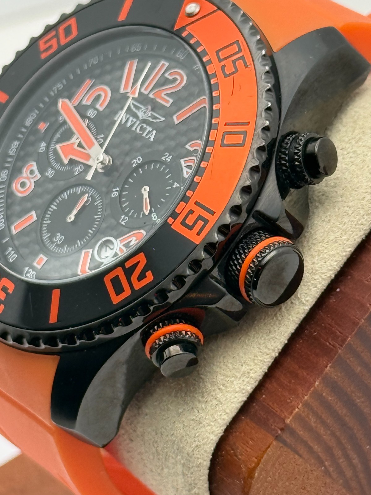 Invicta Pro Diver 13733 48mm Quartz Chronograph Black Orange