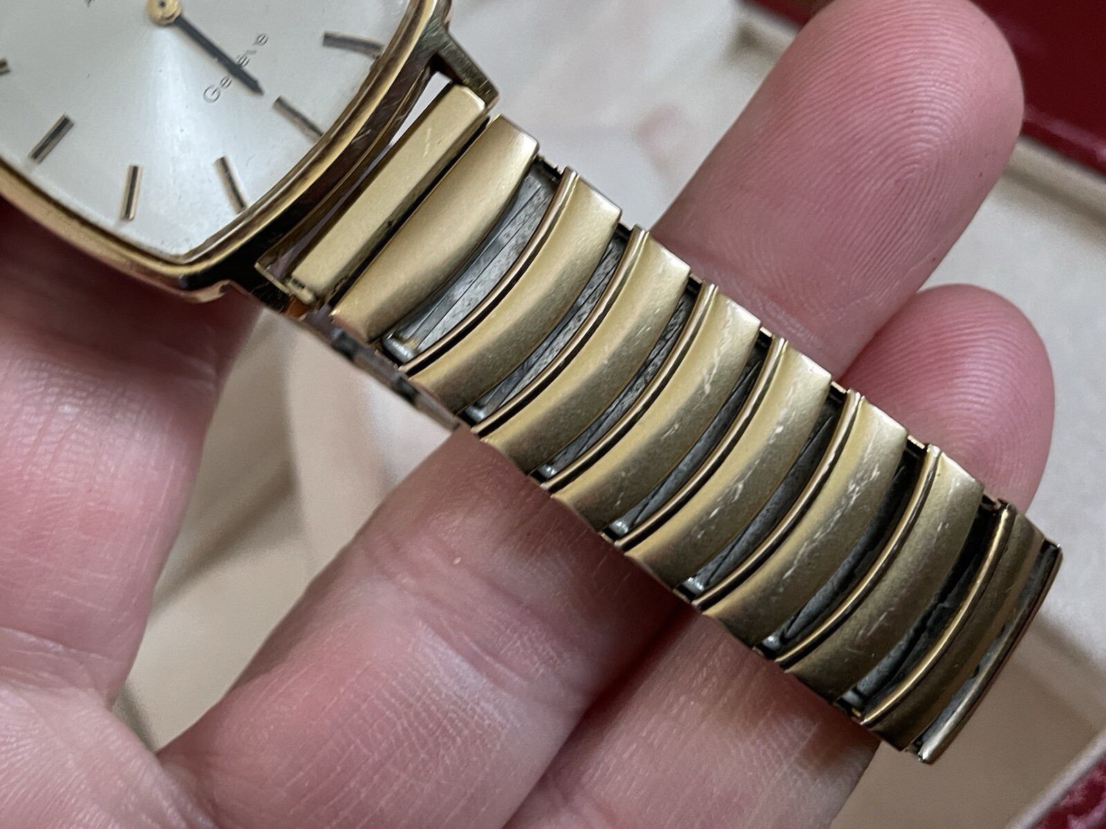 VINTAGE 1970s OMEGA GENEVE AUTOMATIC MEN’S WRISTWATCH IN ORIGINAL BOX