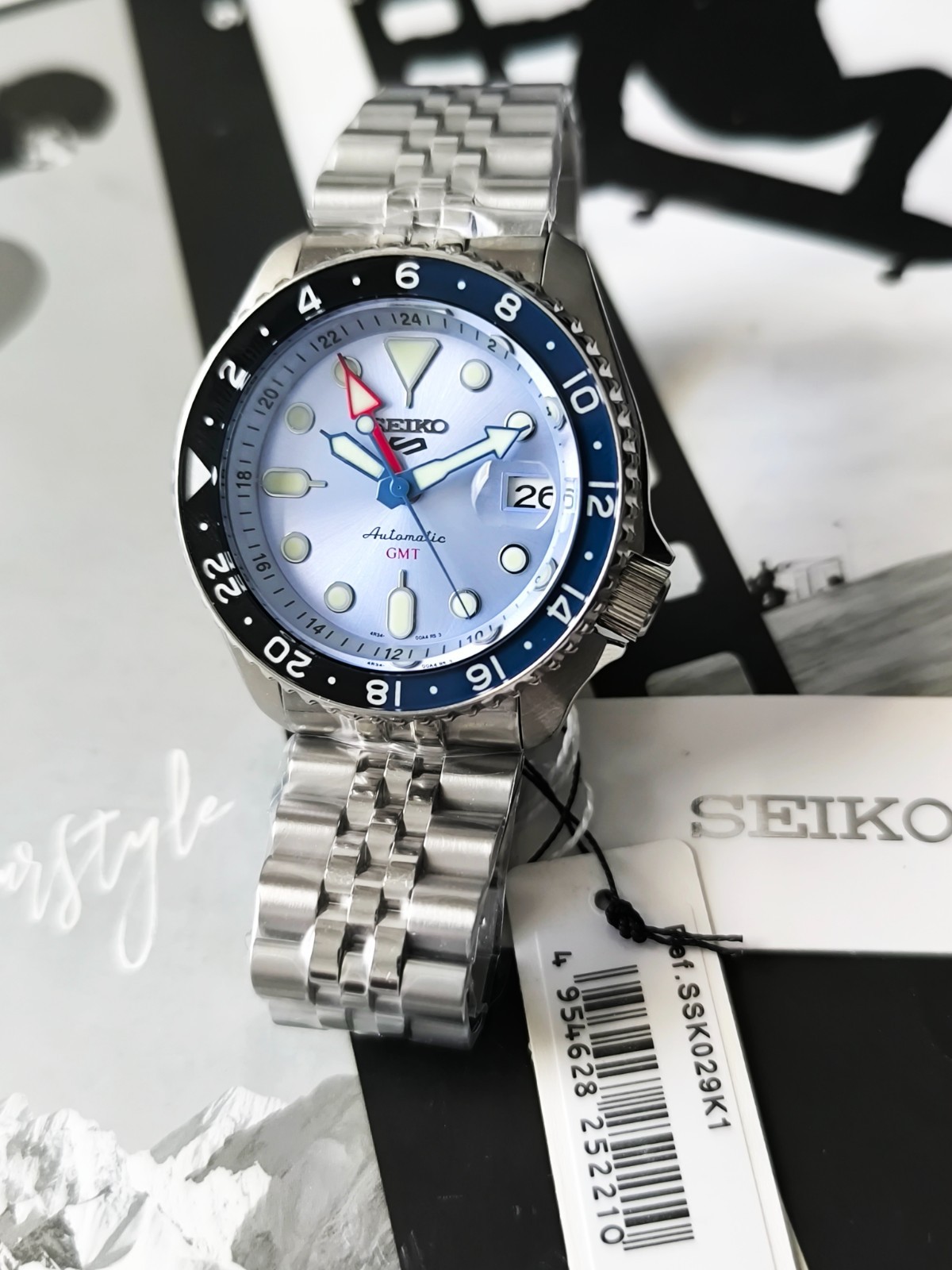 Seiko 5 sports Asia SSK029K1 SKX Style GMT ICE Blue (no/box*) SSK029K1