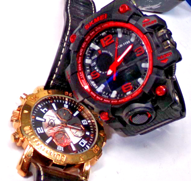 Lot of 2 Mens BIG Watches KONIGSWERK + SKMEI 1155 – Look Great – need batteries