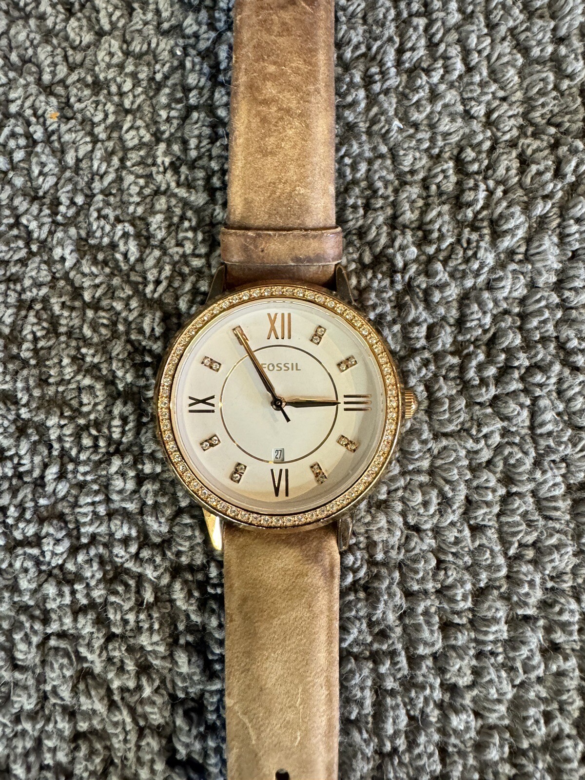 Vintage Fossil es4877 White Dial Rose Gold Tone crystal Case Leather Band Watch