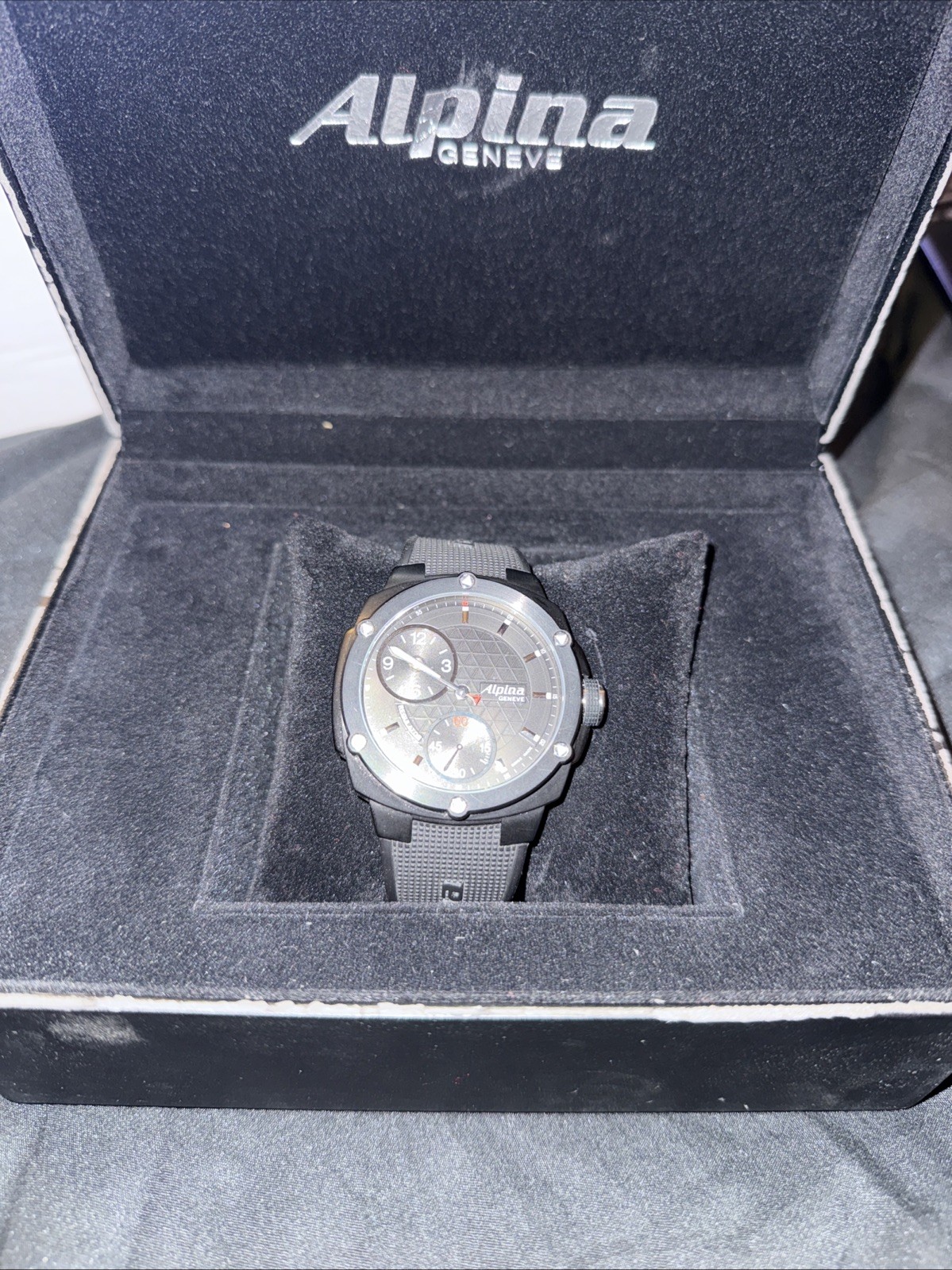 ALPINAAvalanche Extreme Black Dial Black Rubber Men’s Watch AL650LBBB5FBAE6
