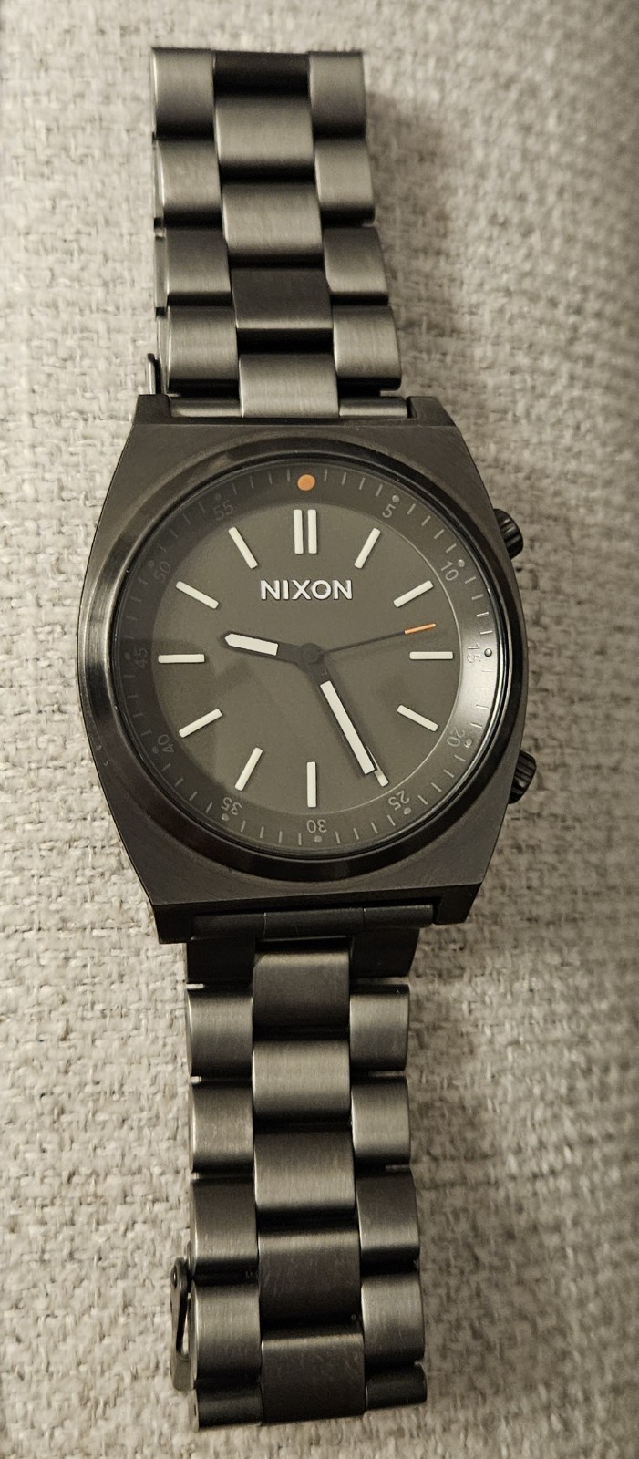 NIXON Brigade GUNMETAL 40mm Men’s Watch RARE LAST ONE OUT THERE