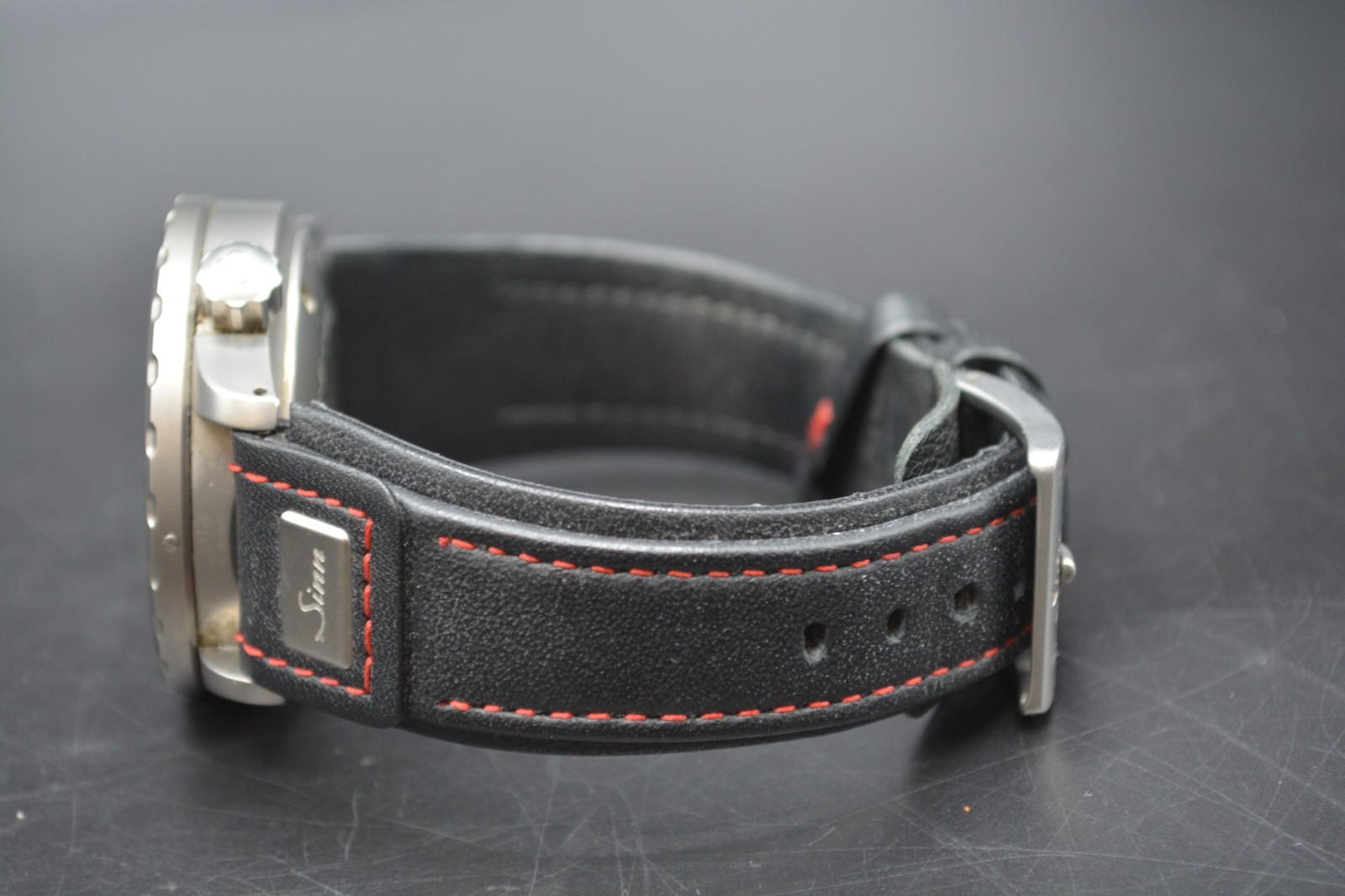 Sinn U1 Dive Watch *Pre-owned* FREE SHIPPING