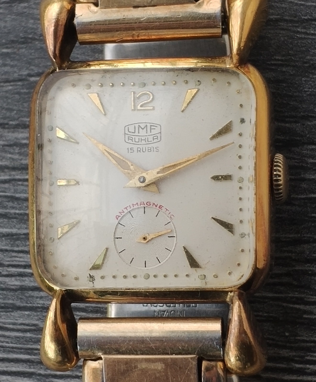 Vintage men’s amazing tear drop lugs UMF Ruhla hand-winding watch Expandro band