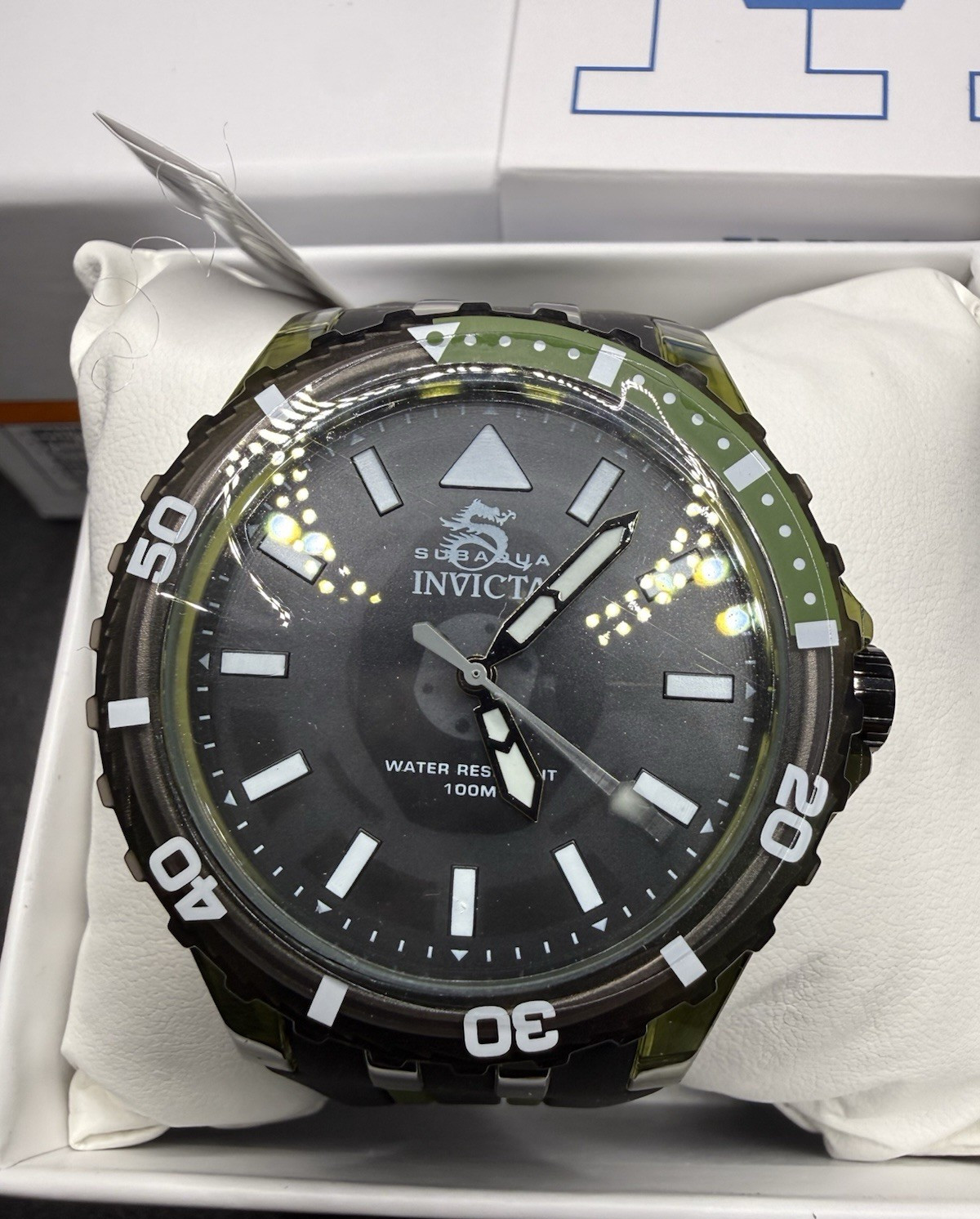 Invicta Subaqua Men’s Diver Quartz Watch #70035 Green/Black Strap Box