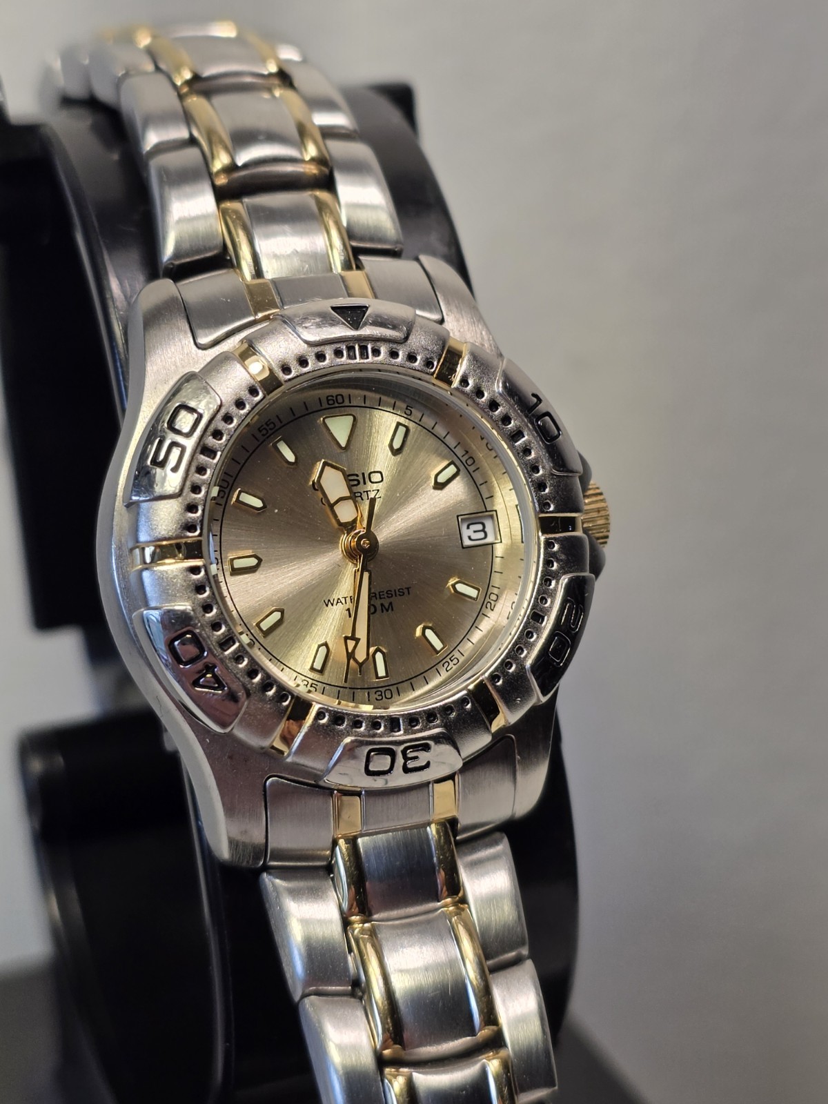 Casio LTD-1020 28mm Silver/Gold Tone Quartz Date Watch w/Bracelet & New Battery