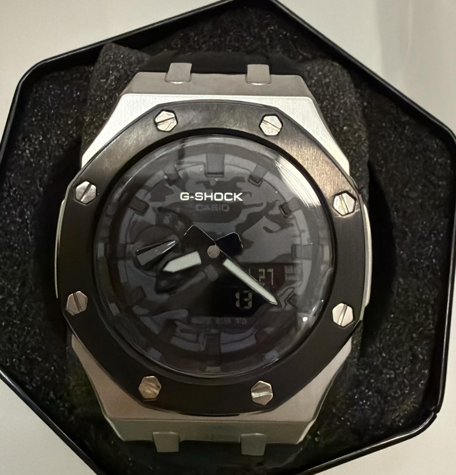 Men’s Watch Style Casio G-SHOCK GM 2100 Analog-Digital Octagon 200m New with Box