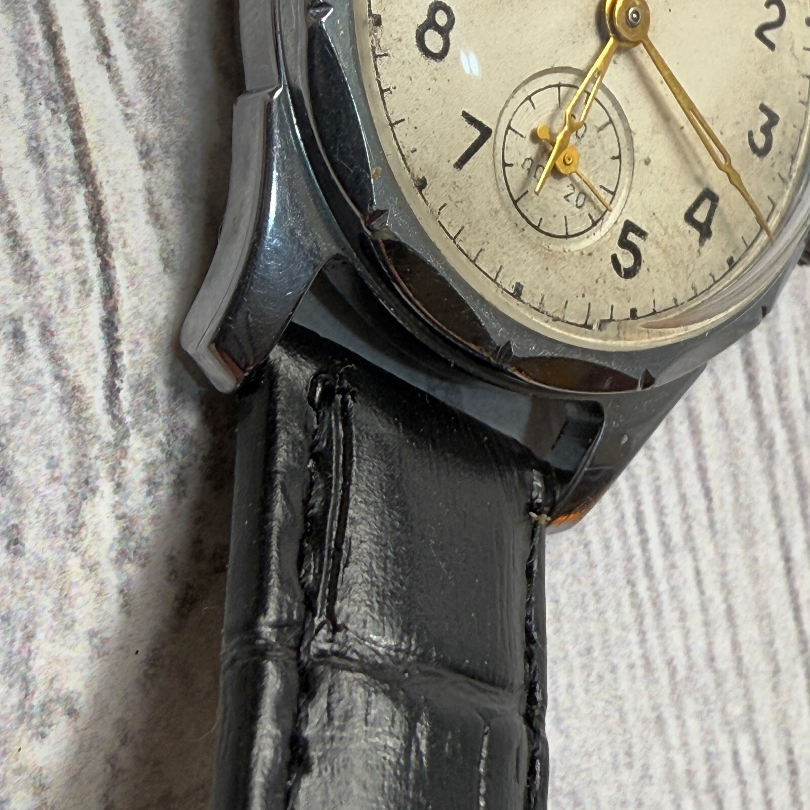 Vintage Pobeda Soviet Mens Mechanical Wrist watch USSR