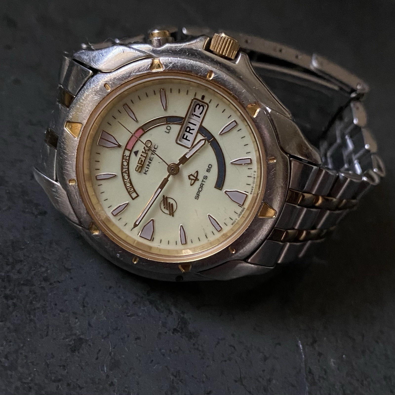 Seiko Men’s Vintage Sports 50 Kinetic Two-Tone Watch 5M43-0B19 Japan