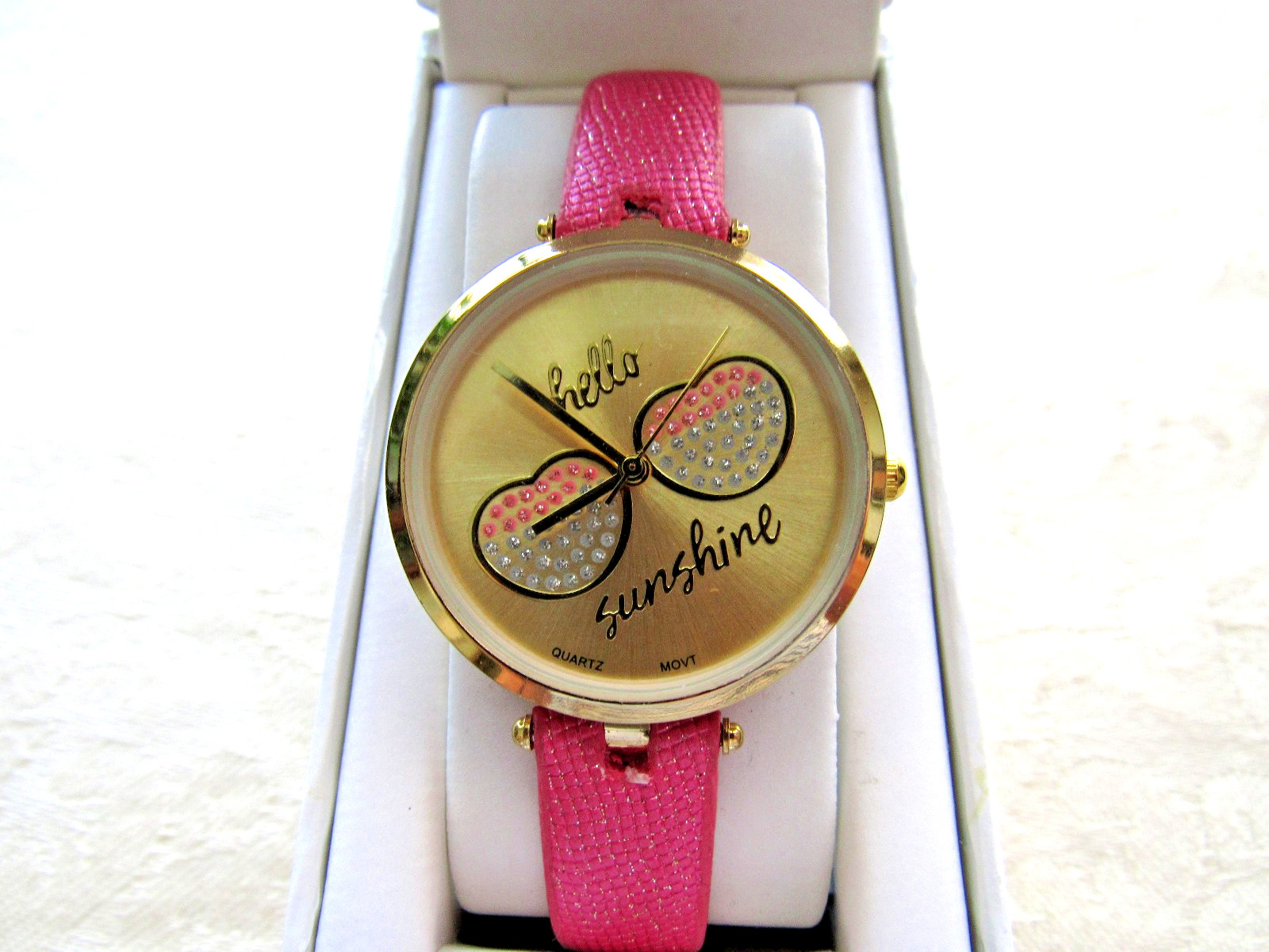 Bay Studio Ladies Watch Rhinestone Hearts Hello Sunshine Pink Glitter Band NRFB
