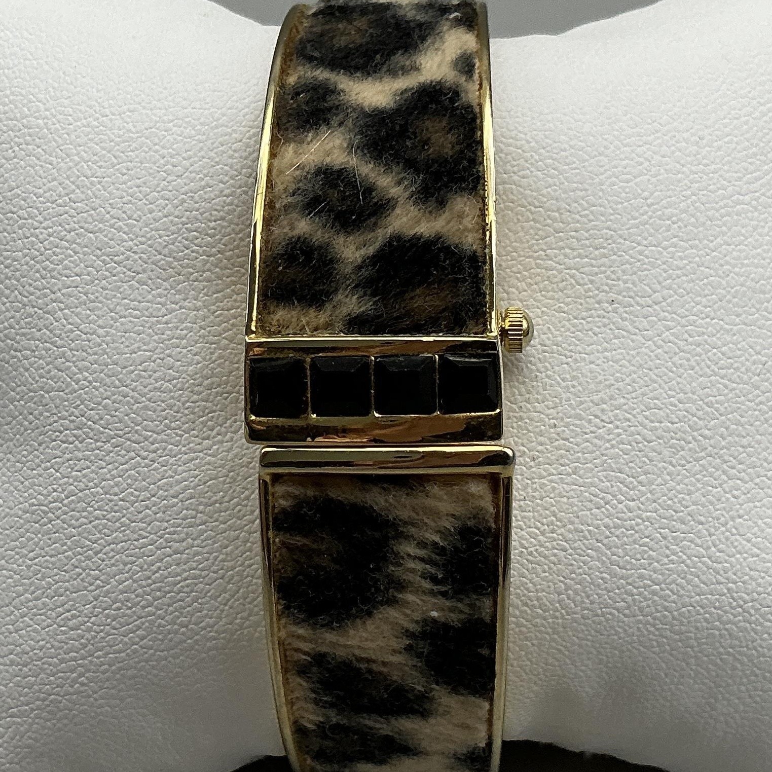 Eikon Womens Watch 19mm Leopard Print Gold Tone Bangle New Battery 6.75″