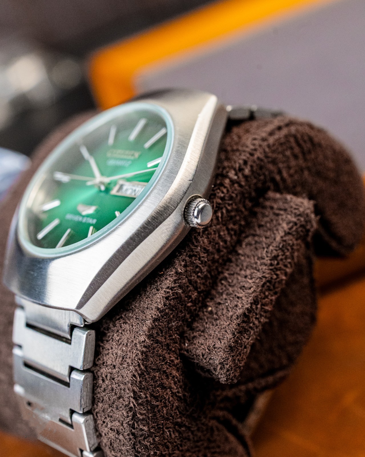 Vintage Citizen Seven Star Quartz – 4-853610 TA – Emerald Green Dial – 1979 JDM