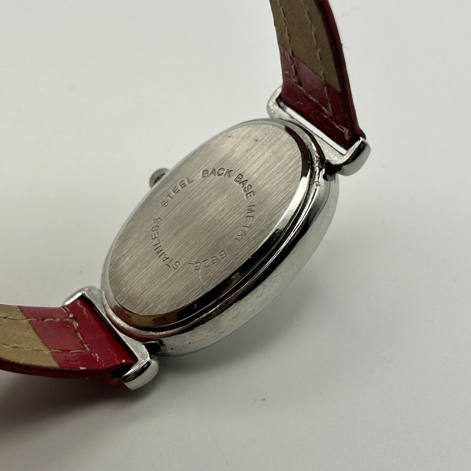 Reindeer Oval Dial Silver-tone Case Red & Pink Band Watch Working New Battery